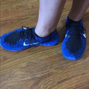 Nike free run fly knit